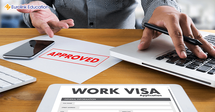 Thông tin về Visa làm việc sau tốt nghiệp cho sinh viên quốc tế ở một số quốc gia